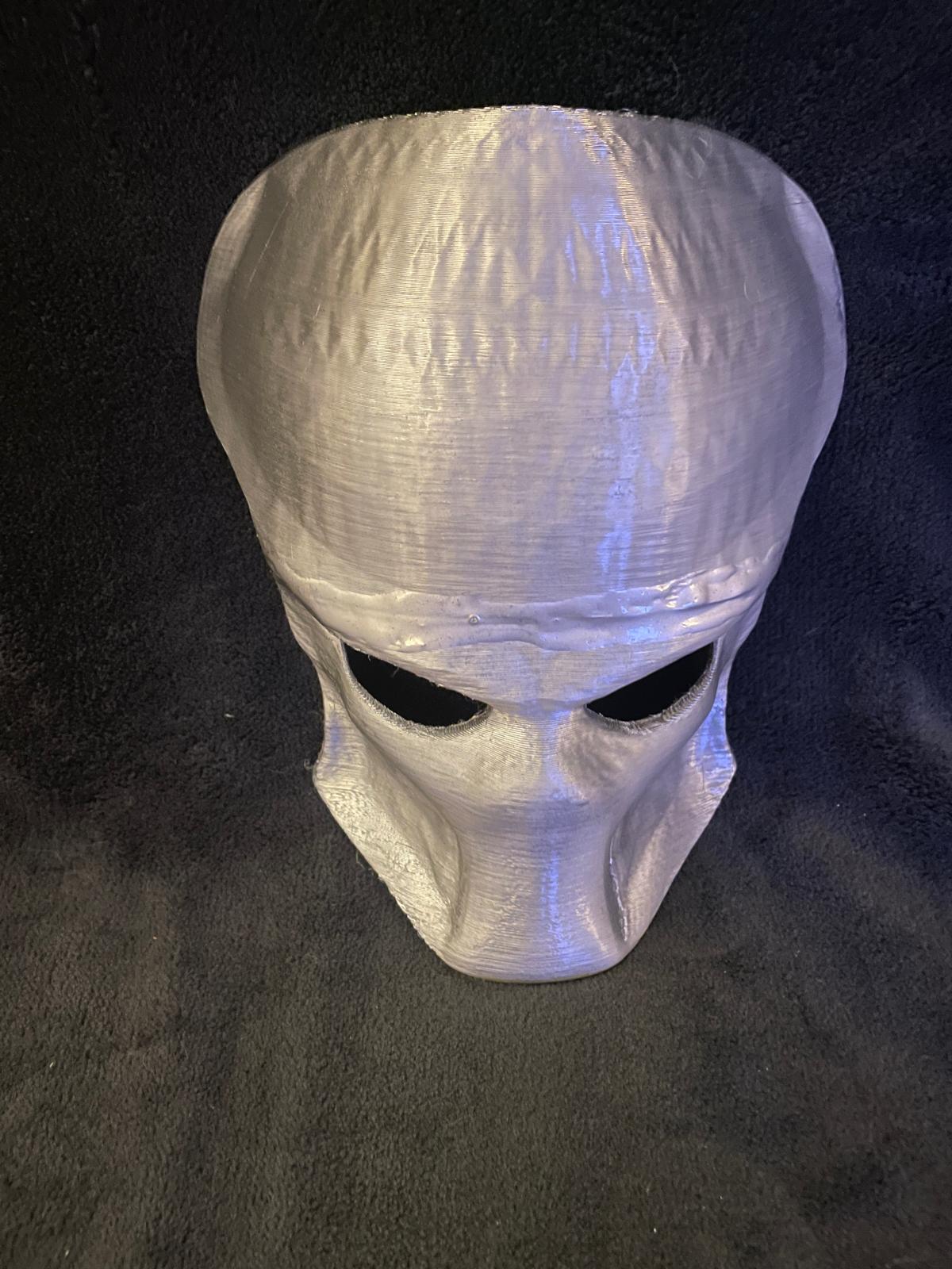 Full-Size Predator Mask – 3D Printed | Silver Finish | High-Gloss Varnish | Cosplay & Collectible