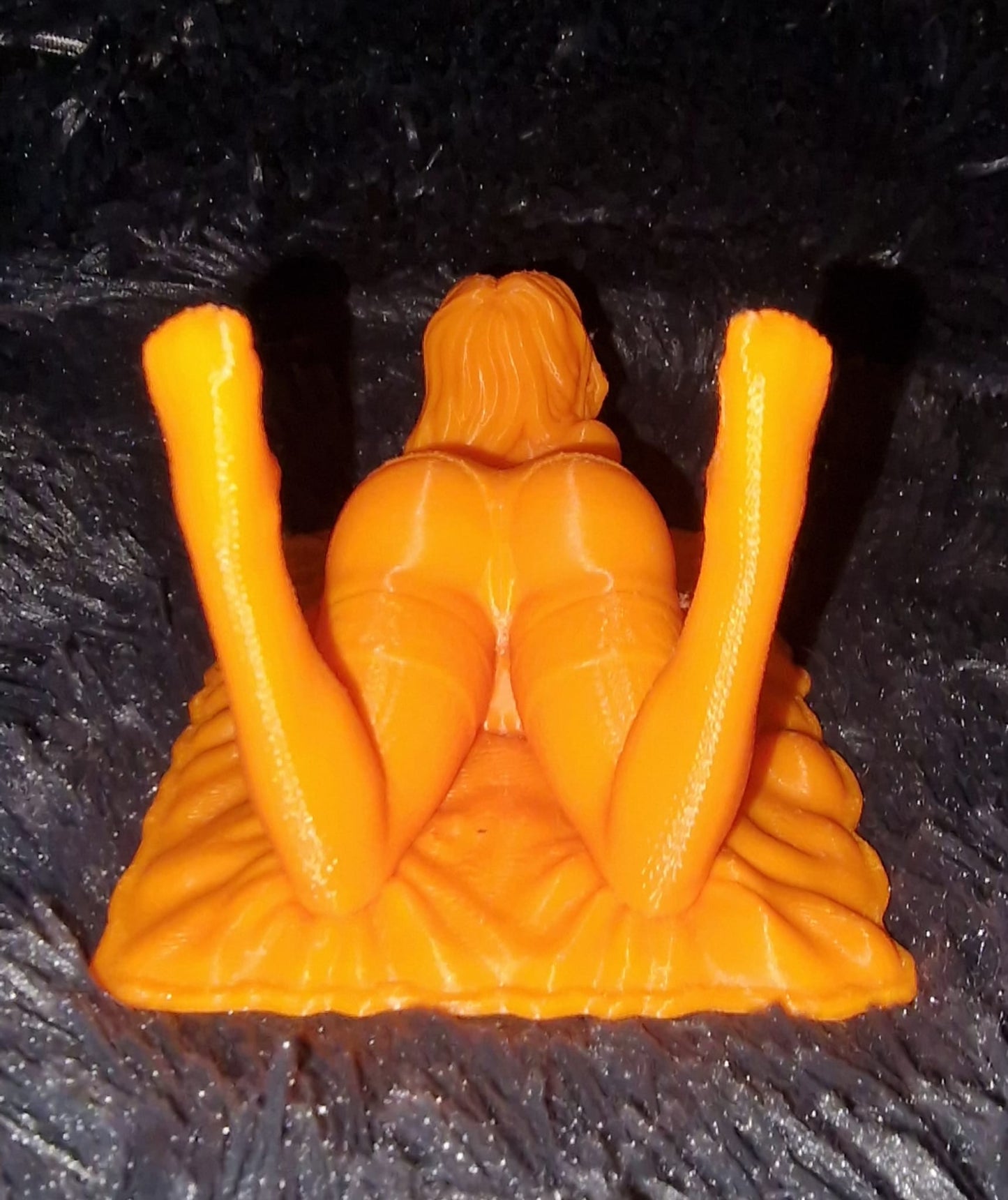3D Printed Phone Holder – Sensual Bedside Elegance By the Bottleboy