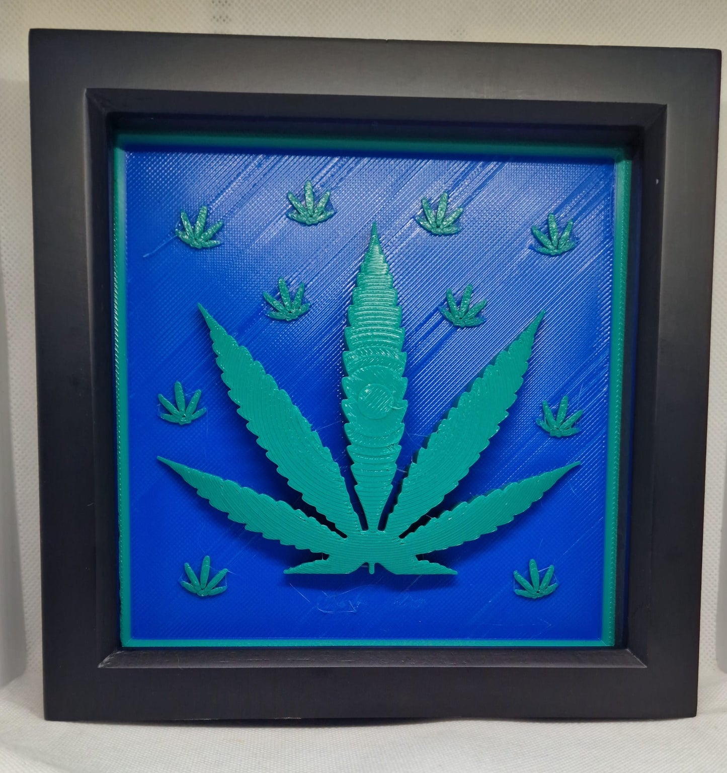 3D-Printed Cannabis Leaf Shadow Box | 3D 420 Bud Range by The Bottle Boy